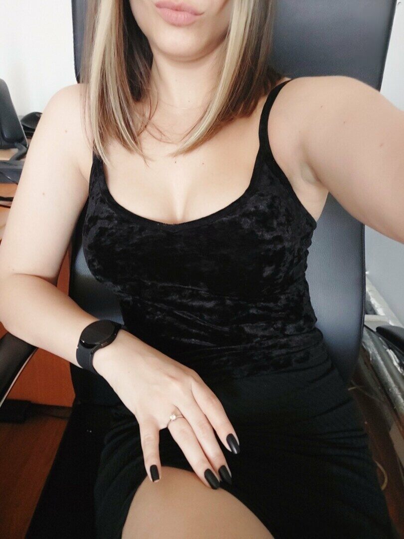 Ceren Berk Bal onlyfans profili